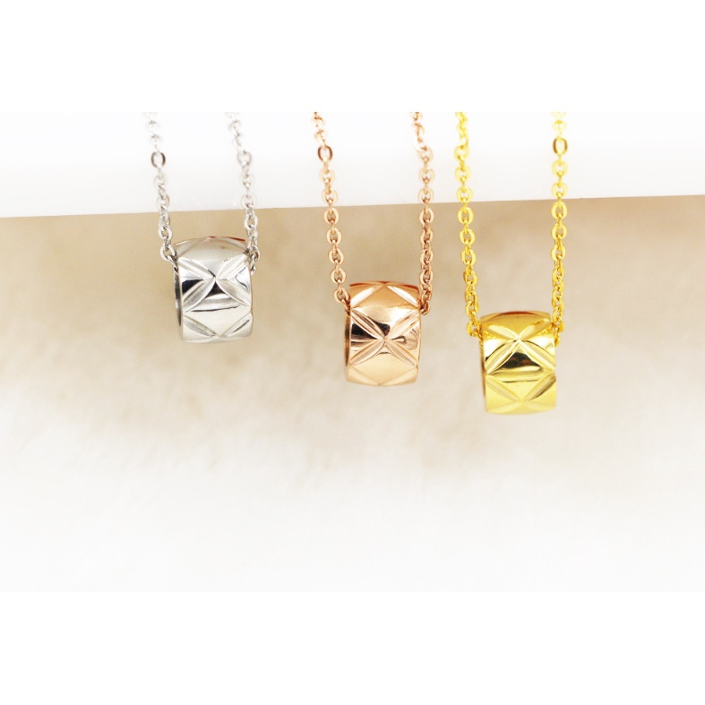 Dây Chuyền Mặt Trụ Khắc Chéo Titan Ko Han Rỉ TT 3820