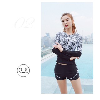 Bikini bộ đồ bơi tay dài kín đáo QC quần đen áo họa tiết đá