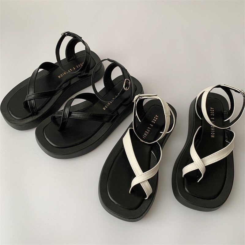 Giày Sandal Đế Xuồng Cao 2P Dây Mảnh Xỏ Ngón Khóa Gài Siêu Xinh SD-0315