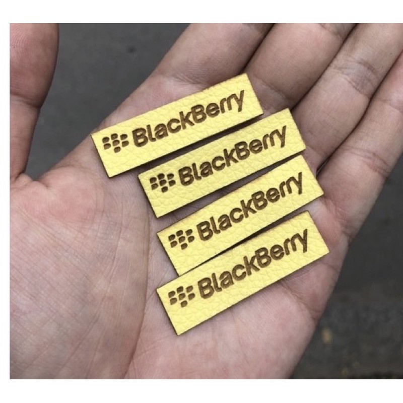 Logo Blackberry khắc da các màu