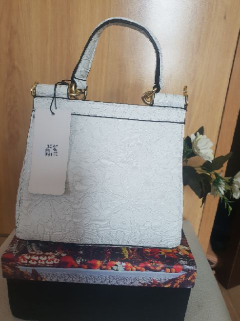 Túi D&G sale 280K