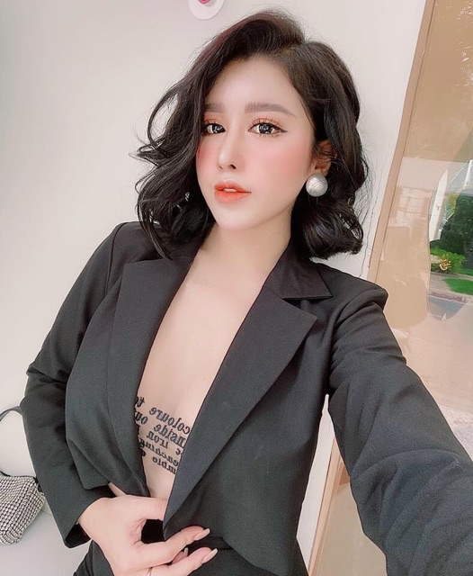 Áo ống lưới 2 lớp thêu chữ hot