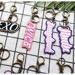 Móc khoá thêu Kpop
