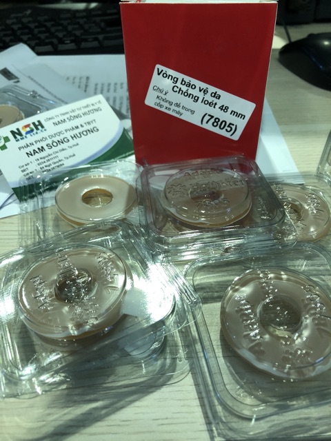 Vòng đệm bảo vệ da chống loét cho hậu môn nhân tạo 48mm hollister 7805 của Mỹ đế dán chống loét da hậu môn nhân tạo 7805