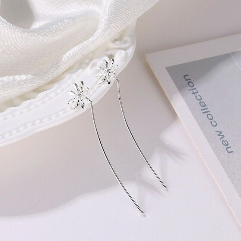 Khuyên tai hoa dài kiểu dáng Hàn Quốc