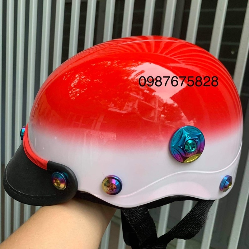 Nón bảo hiểm son gắn8 ốc titan gr5 và 2gù titan
