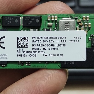 Ổ Cứng SSD 900GB 1.92TB Samsung PM983a Enterprise NVMe M2 PCIe Gen 3 x4 22110  - BH 1 Năm