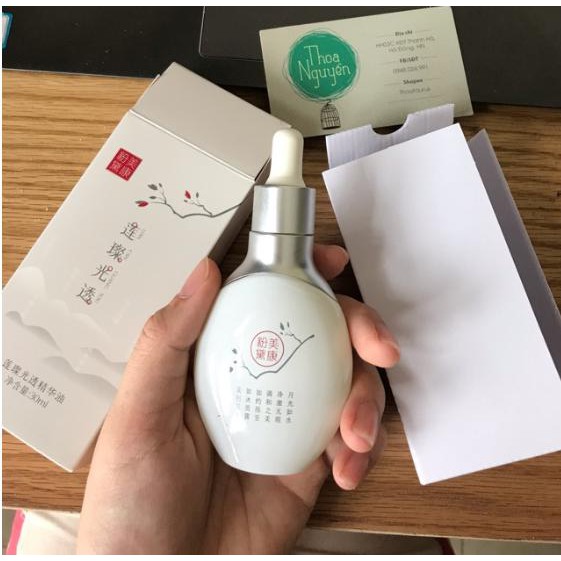 Serum dưỡng ẩm trắng da