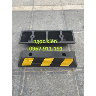 chặn bánh xe cao su 500mm, cục cao su chặn lốp xe