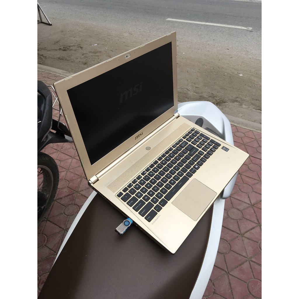 MSI GS60 2PC GHOST GOLD CORE I7 4710HQ RAM 8G HDD 1TB GTX860M | BigBuy360 - bigbuy360.vn