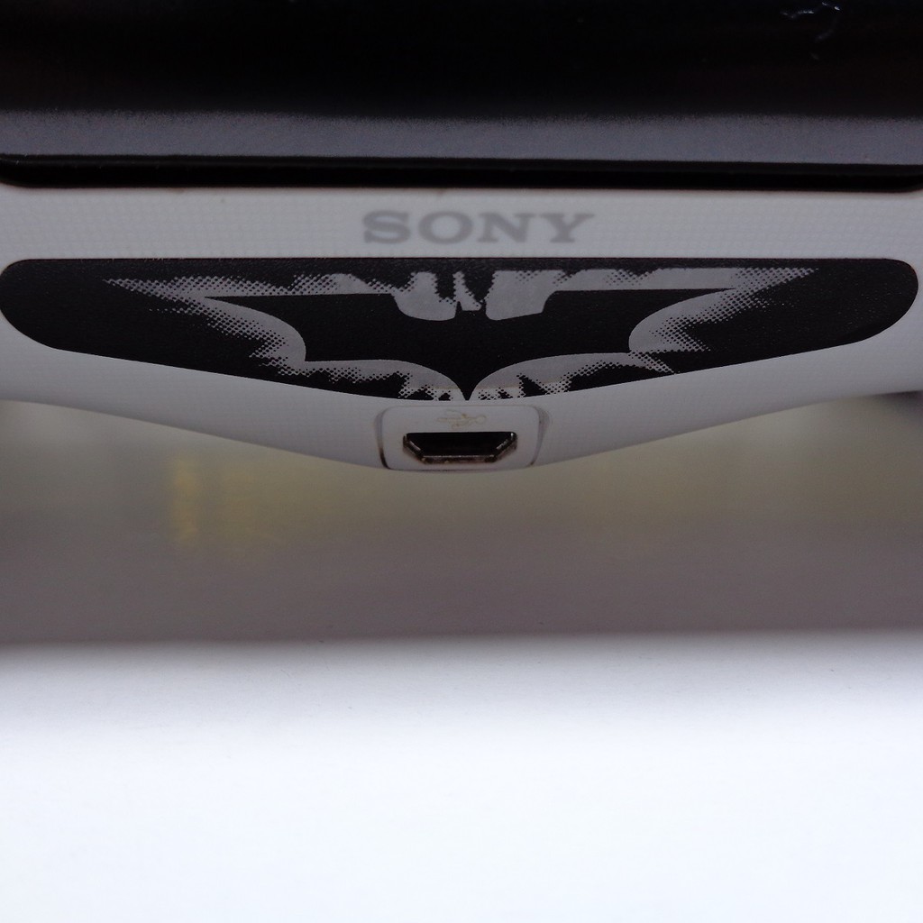Sticker dán đèn LED tay cầm PS4 và PS4 Pro Slim Trắng đen Bán cặp | BigBuy360 - bigbuy360.vn