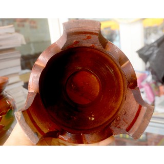 Đôn gỗ chân cao đặt tượng thờ