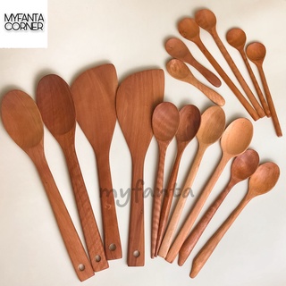 Bộ sưu tập thìa gỗ nhãn xuất dư độc đáo và lạ