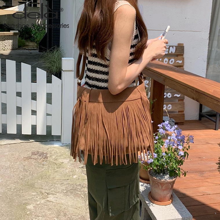 Dela Túi Đeo Chéo Da Lộn Đính Tua Rua Phong Cách Mỹ Thời Trang Mùa Hè