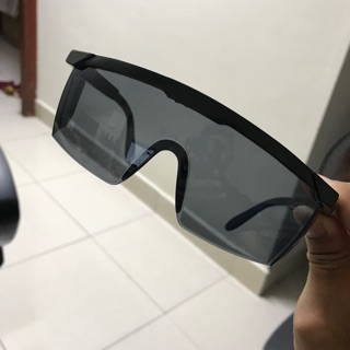 Kính chống bụi đi đường - kính thợ hàn