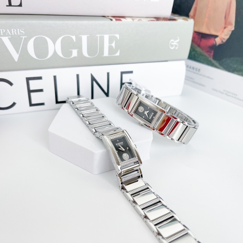 Đồng hồ nữ Versus dây thép không gỉ