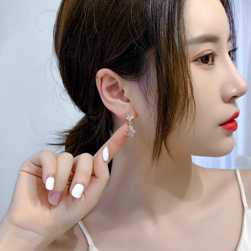 Khuyên Tai Dòng Hình Bướm Chốt Bạc S925 Đơn Giản Và Tự Nhiên Dành Cho Nữ