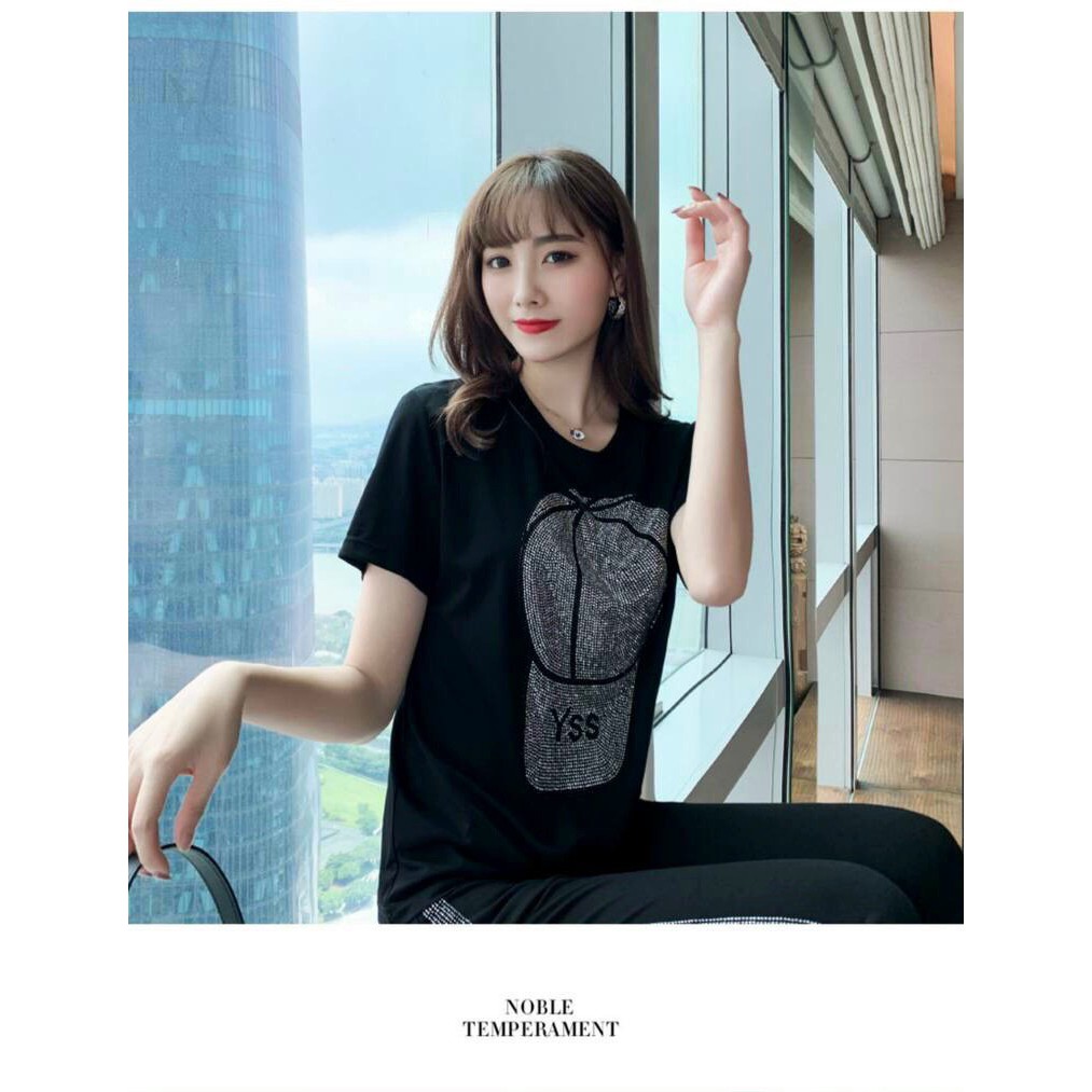 BỘ ĐỒ THỂ THAO NỮ ĐÍNH ĐÁ TRẮNG HỌA TIẾT CÁI NÓN