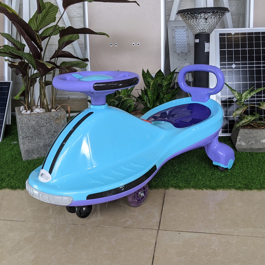 Xe lắc tay có đèn có nhạc BABY PLAZA HZL-918