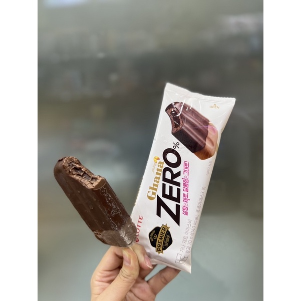 Kem Zero ghana nhân socola đắng Lotte 70 ml