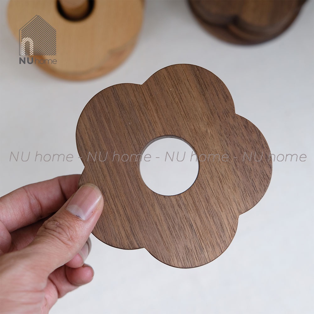 nuhome.vn | Đế lót hình hoa - Kino, được thiết kế bằng chất liệu gỗ tự nhiên đơn giản đẹp mắt