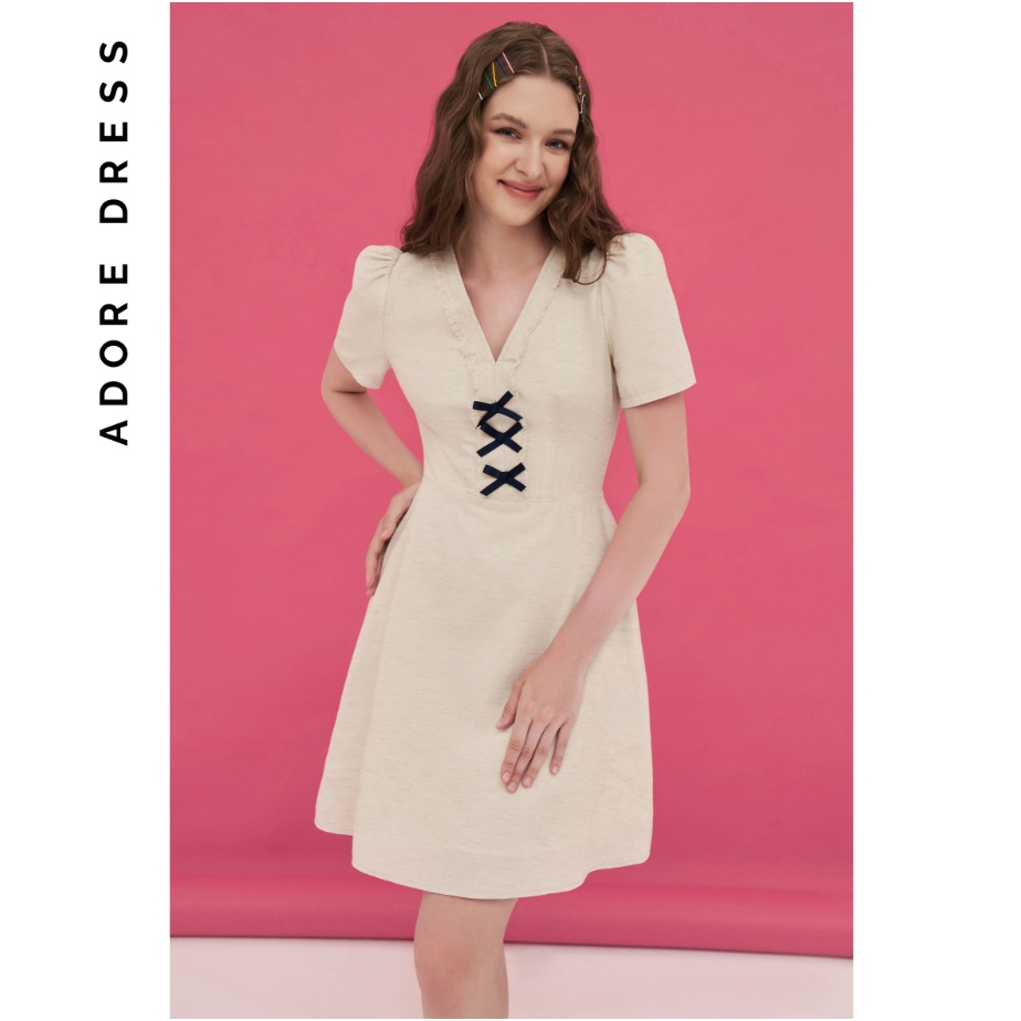 Đầm mini cổ y tay cộc phối rua trang trí 3 nơ eo 2VA1065 ADORE DRESS