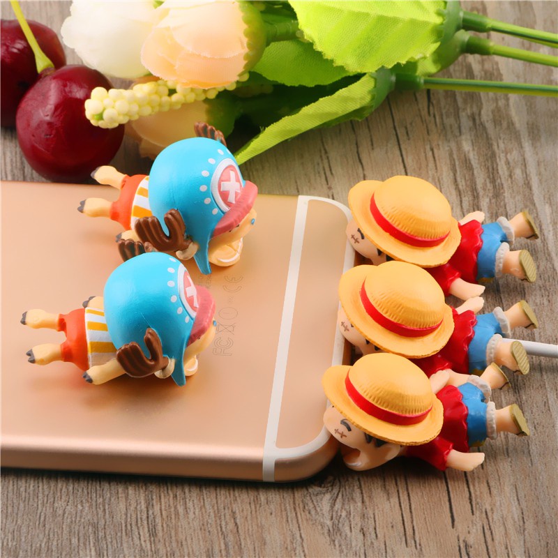 One Piece Chopper Luffy Zoro Cáp Bảo vệ Cắn Phim Hoạt Hình Dễ Thương Cắn Sạc USB
