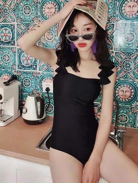 Bikini liền mảnh che bụng vai bèo siêu đẹp ( 2 màu)