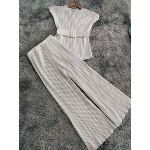 Sét dập ly kèm belt chất vải lụa mềm mịn