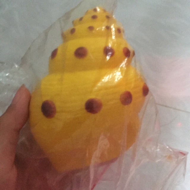 Squishy bánh ốc xoắn