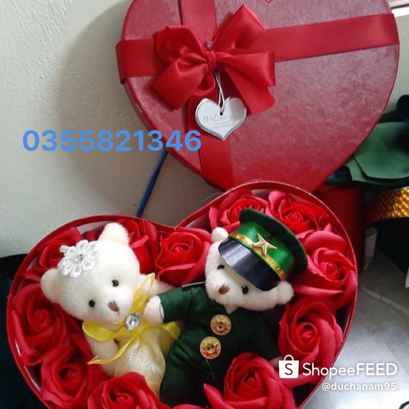 Gấu bông bội đội công an hộp trái tim