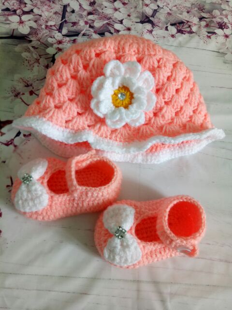 SET NÓN VÀ GIÀY CHO BÉ GÁI  MÀU CAM NGỌT