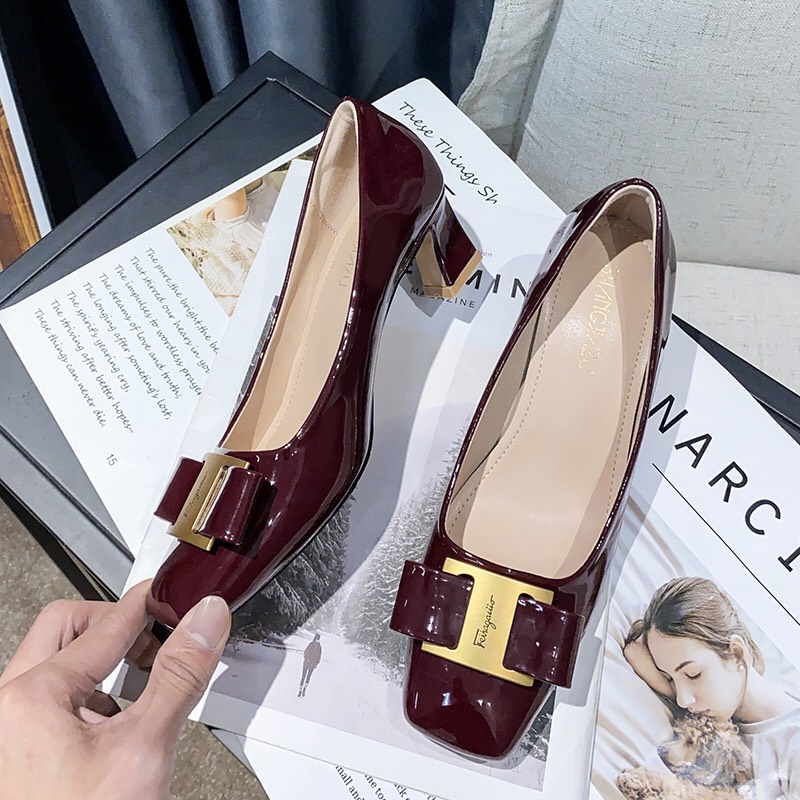 Giày Cao Gót Size 32 33 34 Mũi Vuông Bít Gót Đế Trụ Vuông Cao 5cm Da Bóng