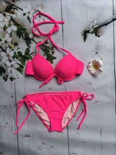 Bikini 2 mảnh chip