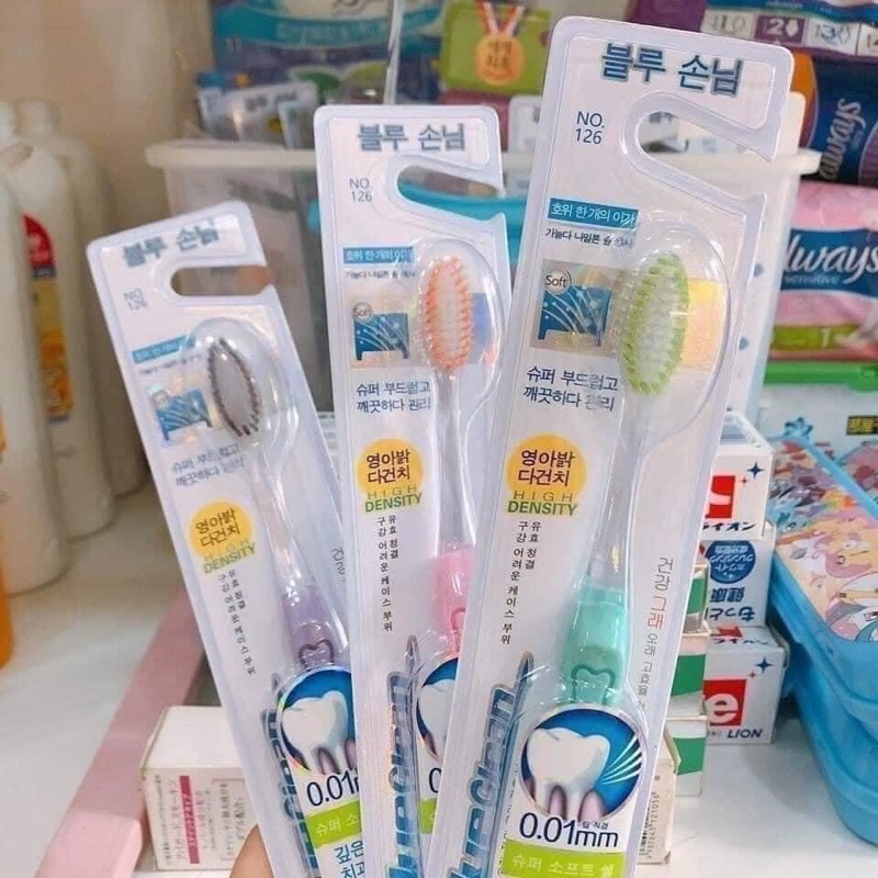 Bàn chải đánh răng lông mềm Hàn Quốc than hoạt tính xịn sò
