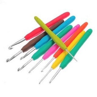 Bộ 9 kim móc len cán dẻo dày