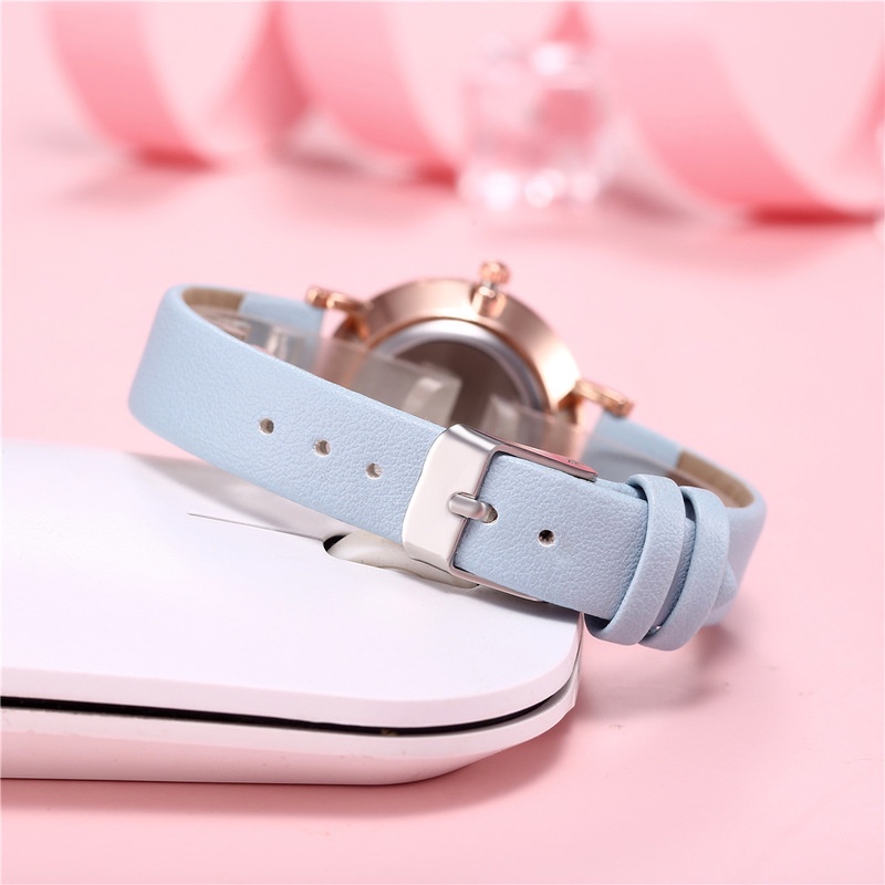 [Women Fashion Simple Style Luminous little Daisy Watches] [Ladies PU Leather  Belt Quartz Watch] [Girls Minimalist Casual Watch]