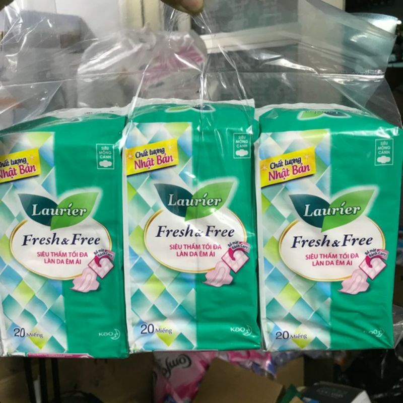 BVS FRESH&amp; free laurier 20 miếng( 22cm) có cánh bìa 39k/35k băng vệ sinh