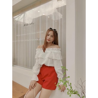 Set Đồ LISASET gồm quần đỏ và áo trễ vai tay dài màu trắng thiết kế thanh lịch form chuẩn ullzang