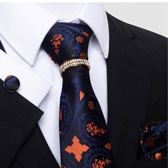 Bộ Cà vạt 4 món gồm Cavat 8cm, khăn cài túi, Măng-set, Nhẫn tròn phụ kiện sang trọng, Cravat chú rể, Calavat công sở