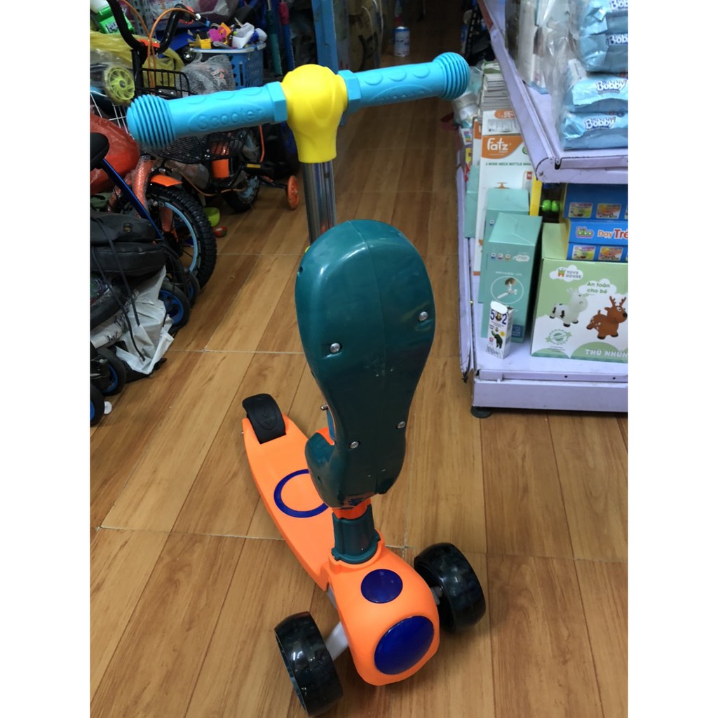 Xe trượt scooter có nhạc có đèn kiêm xe chòi chân 3 trong 1 ( Scooter 3 in 1 )