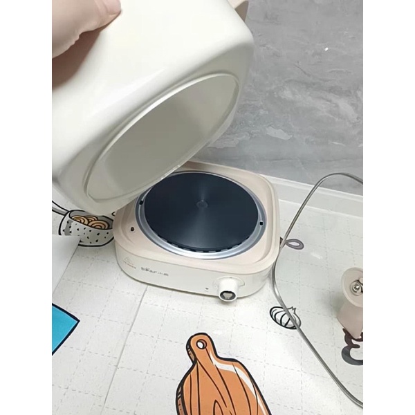 Nồi lẩu nướng điện tráng men chống dính 1500W BEAR DHG-C40M1 tháo rời 4L màu kem bảo hành 18 tháng