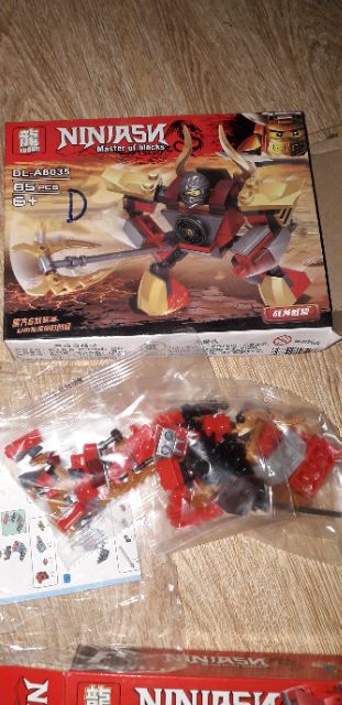 Lắp ráp 1 hộp LegoNinja Robot 8035 có nhiều chi tiết bằng nhựa ABS