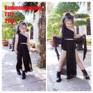 đầm voan xẻ tà