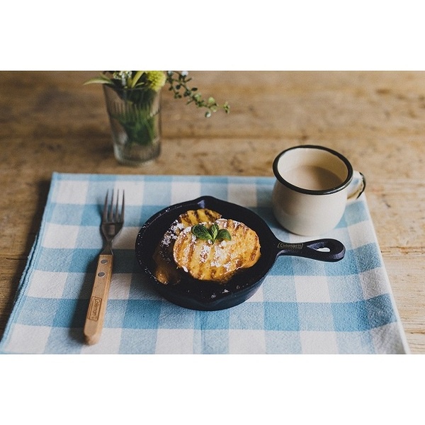 Chảo gang dã ngoại Coleman