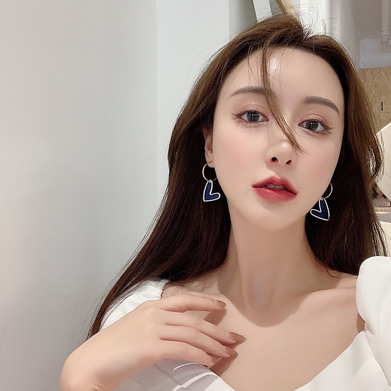 Khuyên tai kẹp không bấm lỗ chốt cố định dáng còng K234 bằng hợp kim mạ vàng hình trái tim bigsize dáng midi Leous