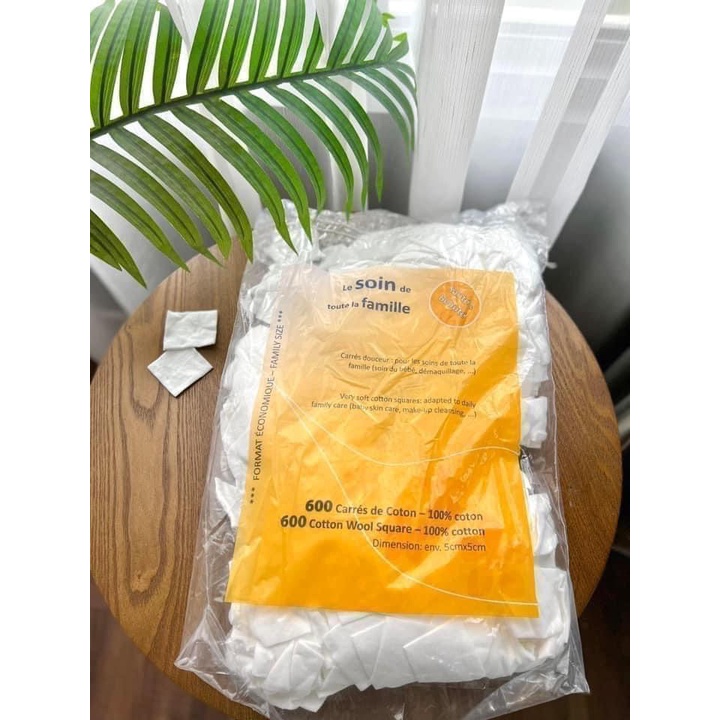 Bông tẩy trang Tetra Medical Carrés De Cotton Pháp túi 600 miếng - CO126