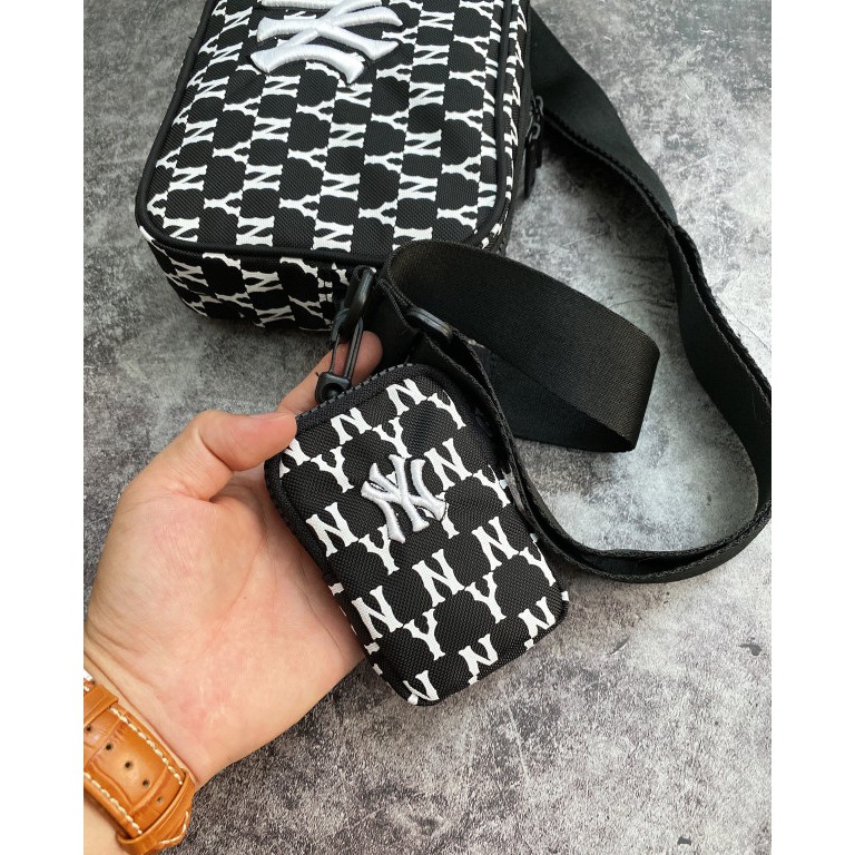 (HÀNG XUẤT XỊN) Túi đeo chéo B219 N//Y MONOGRAM JACQUARD CROSS BAG BLACK/WHITE Kích thước: 23 cm x 7 cm x 15cm