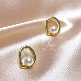 Bông tai khuyên tai Julyssecret Pearl In My Hug