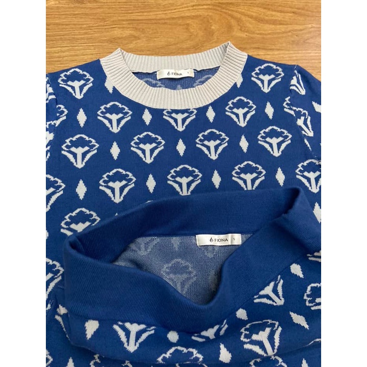Bộ áo và chân váy fiona size S, mới 98%